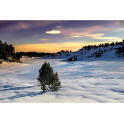 Lacs et sommets enneigées...