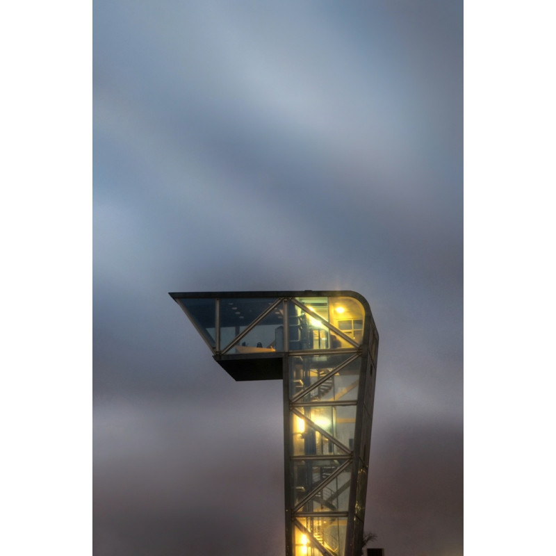 Bordeaux - Entre Ciel et Verre - Architecture de Verre à Bordeaux – Lumière sur la Cité du vin _ 2021